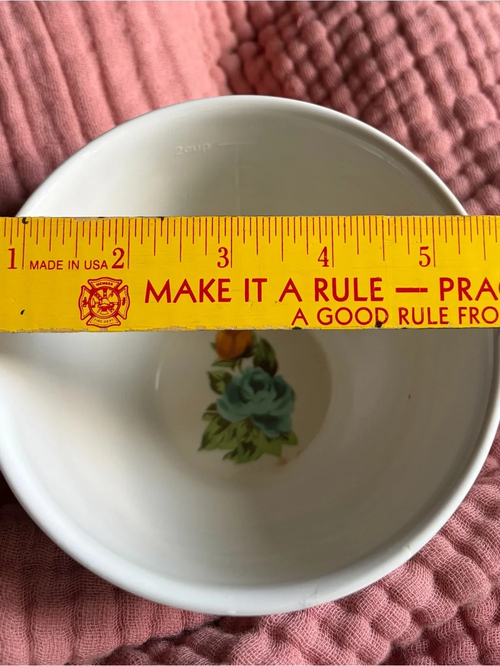 Pioneer Woman 2 cup measuring cup.  Note small mark on handle.  Hard plastic